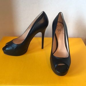 Hot!! Vince Camuto Platform Peep Toe Pumps. NWT